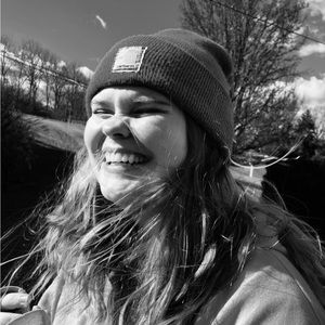 Meet your Posher, Lakin